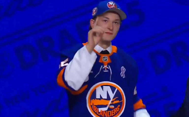 Les Islanders de New York espèrent que le joueur sélectionné au premier choix deviendra célèbre